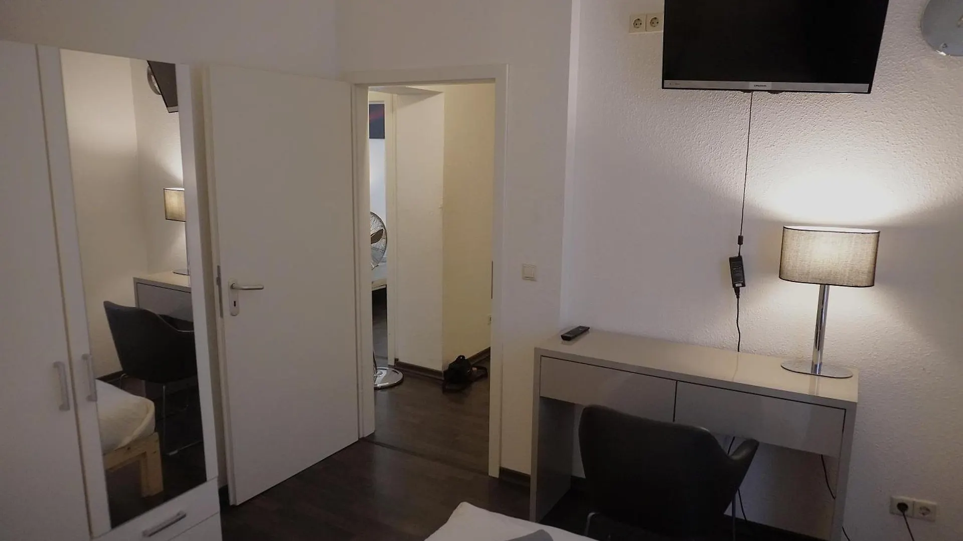 Krummestrasse Berlin - Top Unterkunft In Charlottenburg ! Aparthotel 0*,  Germany
